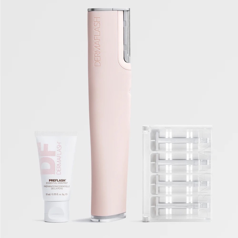 NEW Dermaflash Luxe+ Anti-Aging, Exfoliation + Peach Fuzz Removal Set